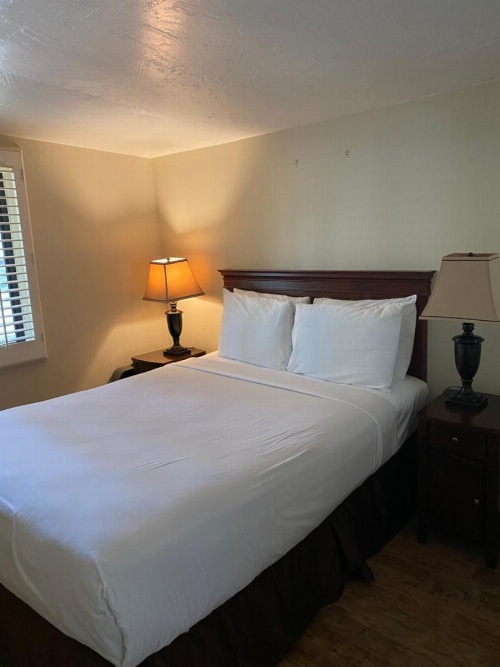 Carmel Resort Inn image 28