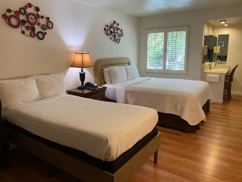 Carmel Resort Inn image 37